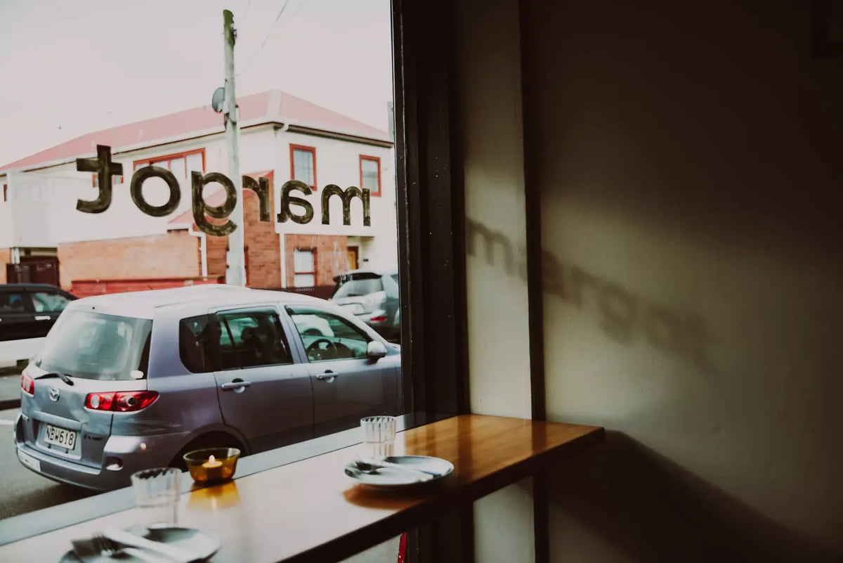 Margot design, window highlight