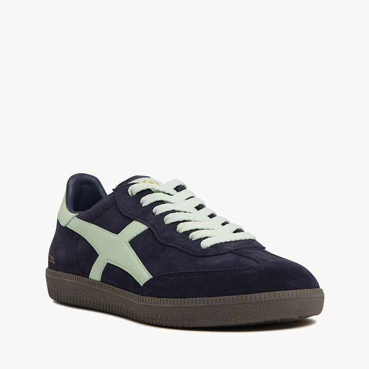 2001 Crossroads - Navy Suede/Fresh Green Leather