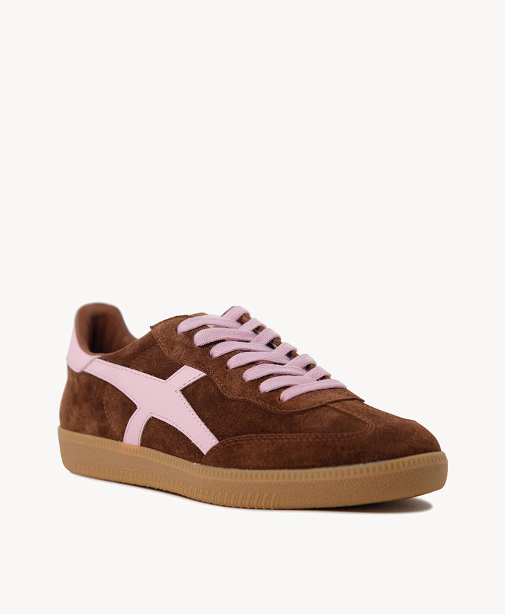 2001 Crossroads - Coffee Soft Suede/Candy Pink Leather