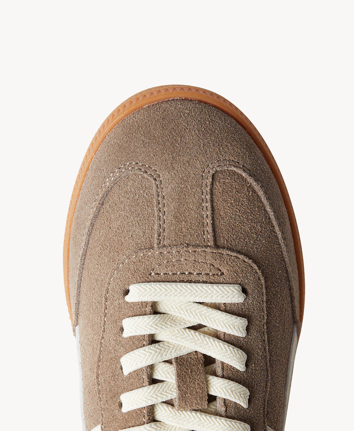 2001 Crossroads - Walnut Suede / Ivory