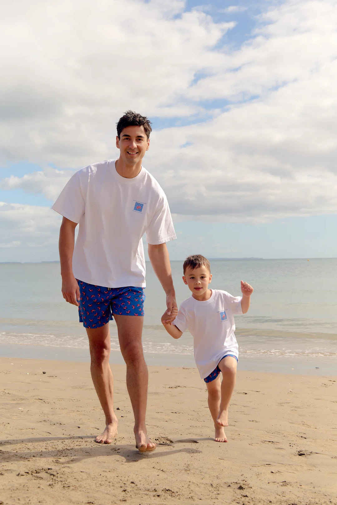 Côte d'Azur Swim Shorts - Royal Blue Pink Crab