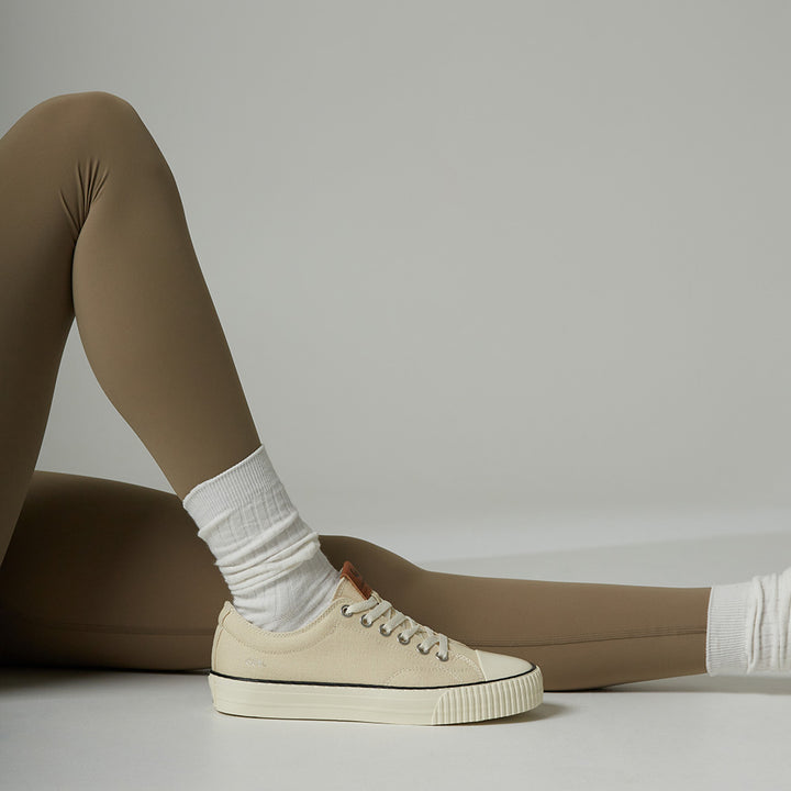 5001 Low - Natural Organic Canvas/Cream Sole