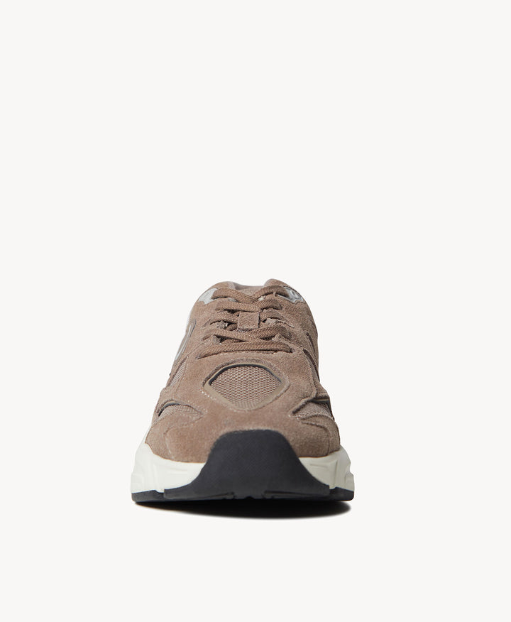 7001 Resonant - Walnut Suede