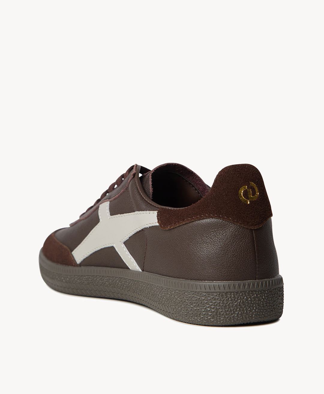 2001 Crossroads - Espresso / Bone Leather